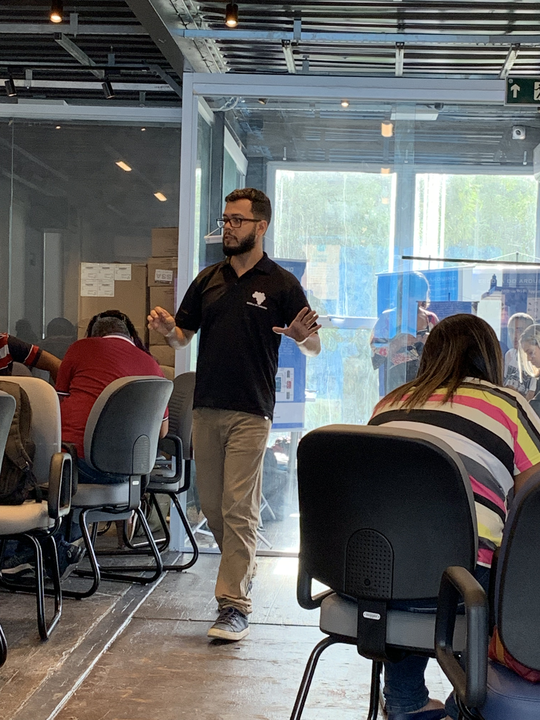 Palestrante de automação com Arduino Colabore 2019